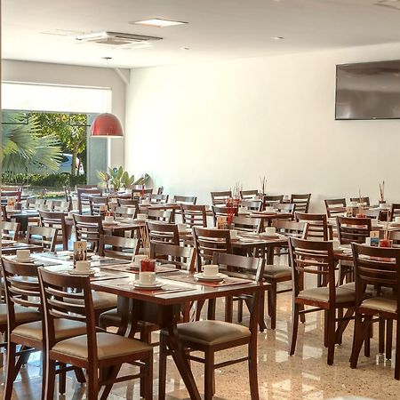 Valinhos Plaza Hotel Esterno foto