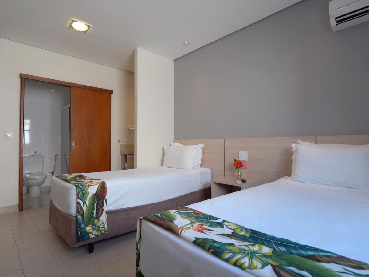 Valinhos Plaza Hotel Esterno foto